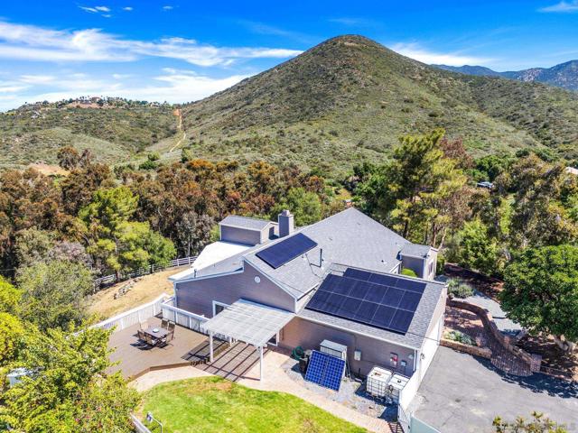 14027 Jamul Dr, Jamul CA: https://media.crmls.org/mediaz/7f73fa3d-8841-4ad9-834e-5345756946e1.jpg