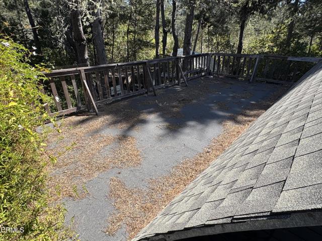 28270 Albion Ridge Road, Albion CA: https://media.crmls.org/mediaz/7f73fdb2-1caf-4167-81b2-94f4b02b9cef.jpg