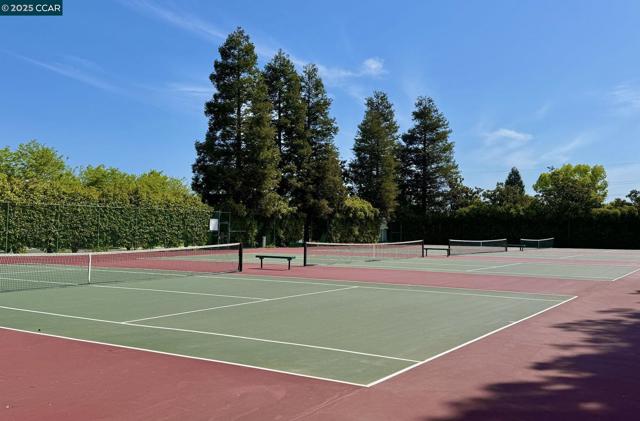 318 Marie Cmn, Livermore CA: https://media.crmls.org/mediaz/7f741104-1446-4925-b547-944ea52558ec.jpg