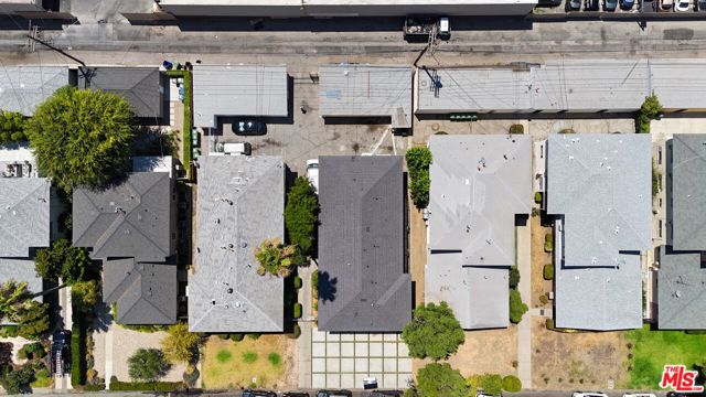 5707 Tilden Avenue, Sherman Oaks CA: https://media.crmls.org/mediaz/7f74e6be-f621-4a00-be53-56d821e2c14a.jpg