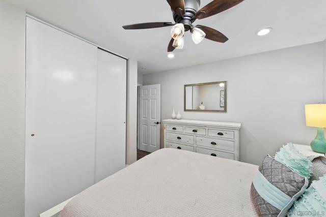 4366 Caminito Pintoresco, San Diego CA: https://media.crmls.org/mediaz/7f75ff71-1e02-447c-aae9-234d74dc8582.jpg
