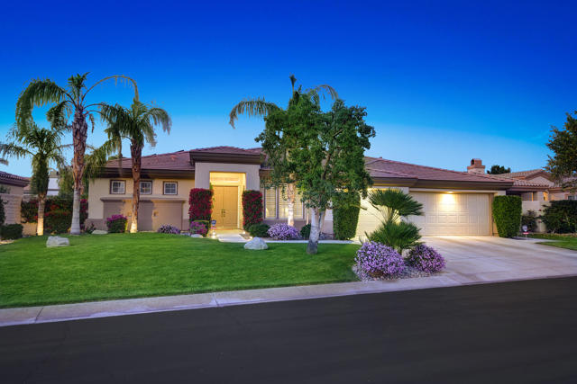 54 Camino Real, Rancho Mirage CA: https://media.crmls.org/mediaz/7f773106-378a-4730-a7da-78867a014bc8.jpg