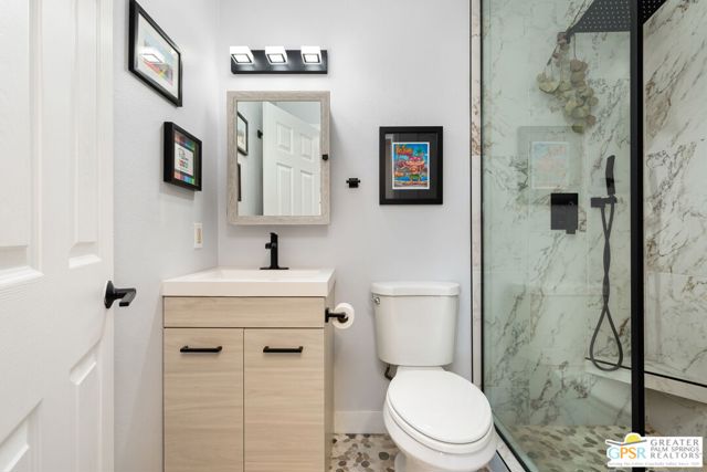 Image 17 of 28 For 72733 Willow Street 3
