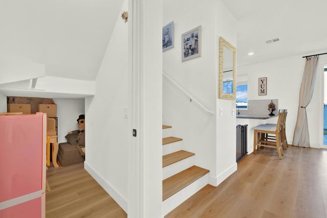 36540 Diego Springs Ave, Murrieta CA: https://media.crmls.org/mediaz/7f77e754-4e58-46ae-a866-787908197889.jpg