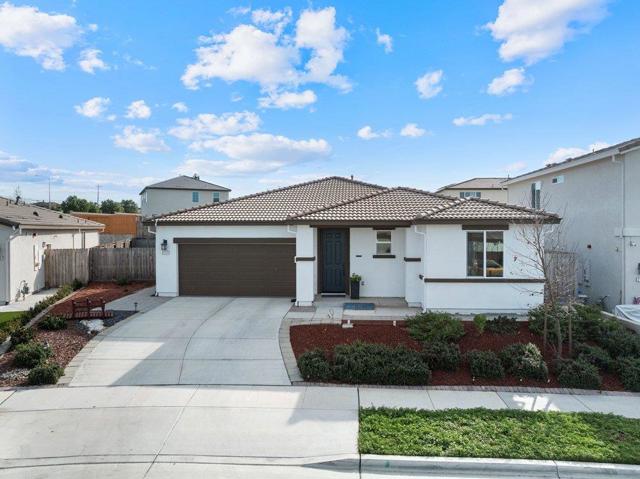 2111 Rosewood Drive, Hollister CA: https://media.crmls.org/mediaz/7f7870b2-7095-41b2-b27d-46106aef3fe7.jpg
