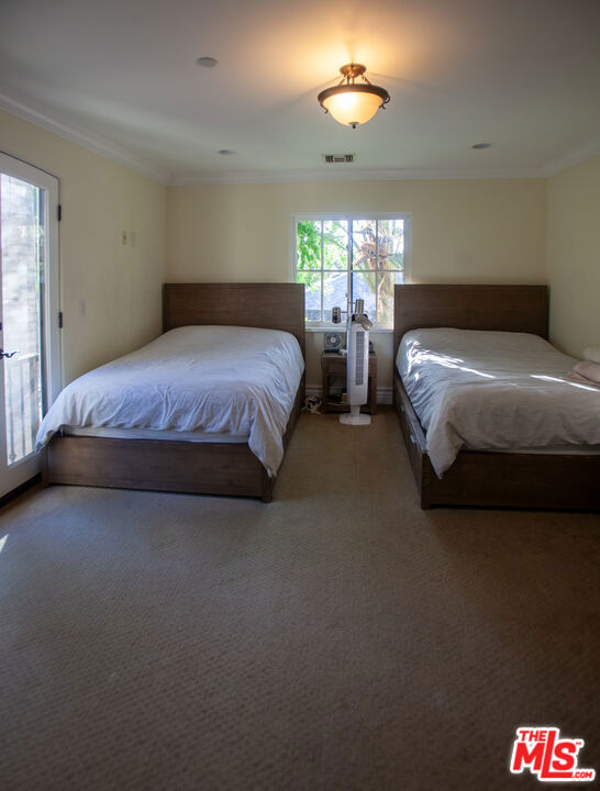 3501 Caribeth Drive, Encino CA: https://media.crmls.org/mediaz/7f788429-1247-4ddb-b4ae-0aecc94cef55.jpg