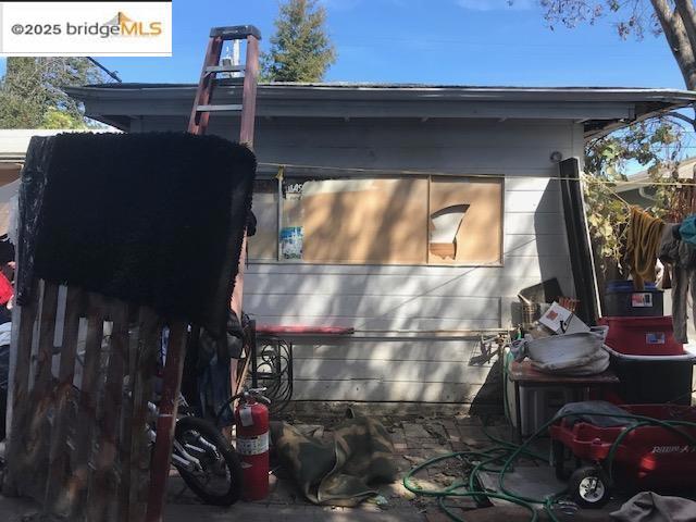 22807 Alice, Hayward CA: https://media.crmls.org/mediaz/7f7959ea-f5c2-43ea-b4fc-e87d3ed79d66.jpg