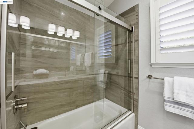 Image 32 of 53 For 7880 La Quinta Ct