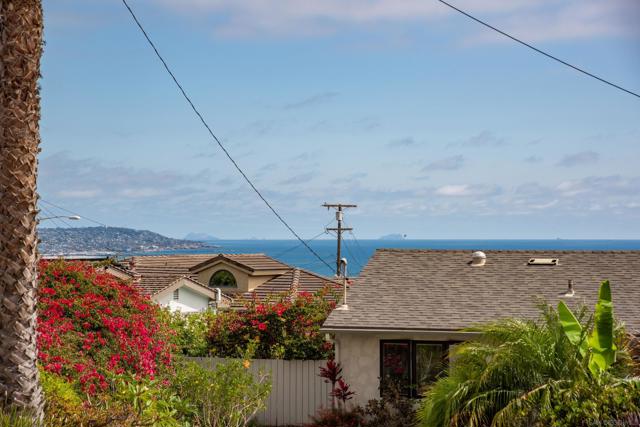5602 Ladybird Lane, La Jolla CA: https://media.crmls.org/mediaz/7f7a090a-21c8-49ce-b6cb-4d3ff8060aa0.jpg