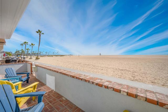 206 E E Oceanfront, Newport Beach CA: https://media.crmls.org/mediaz/7f7b70cd-7538-4b86-b216-e5158f28bfea.jpg