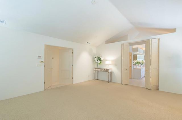 471 El Dorado Street, Monterey CA: https://media.crmls.org/mediaz/7f7b8b9a-16b1-40e9-b113-07770d1f9fae.jpg