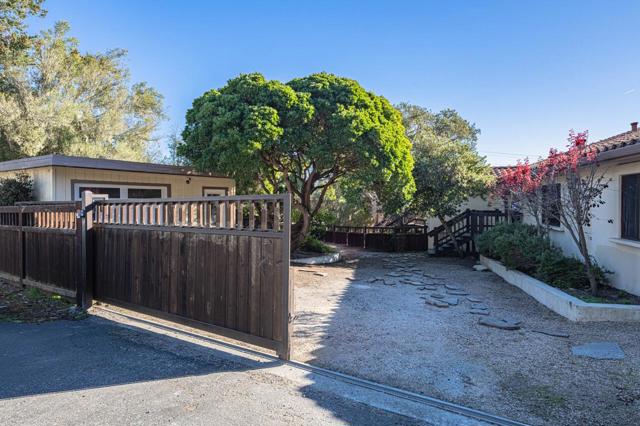 25685 Morse Drive, Carmel CA: https://media.crmls.org/mediaz/7f7bbb82-ab58-4ae7-b101-4cb904a18c3b.jpg