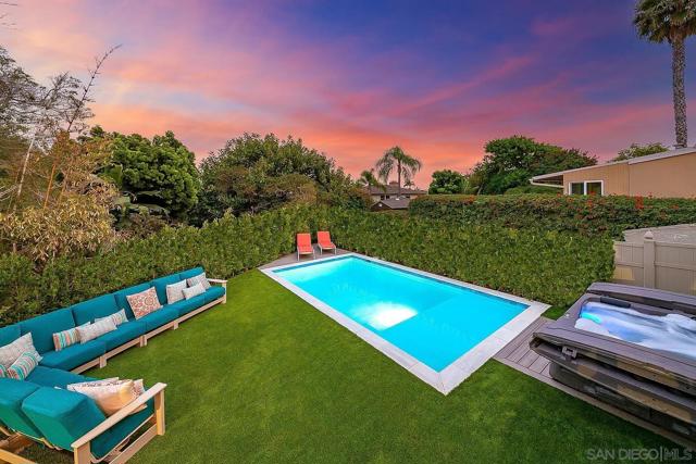 965 Rosecrans St, San Diego CA: https://media.crmls.org/mediaz/7f7db751-bec9-4887-be27-29175252f0e8.jpg