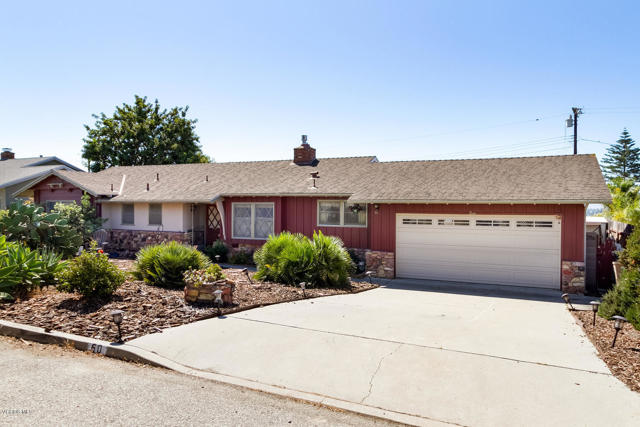 60 Natalie Way, Camarillo CA: https://media.crmls.org/mediaz/7f7e5cd8-e0ae-4eef-9840-2c6b3ac709be.jpg