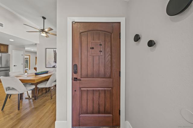 9480 Avenida Acero, Spring Valley CA: https://media.crmls.org/mediaz/7f7f0a42-fa92-4e41-83b5-5bf7cf7dc386.jpg