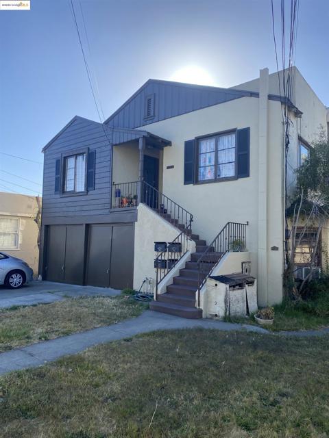 1100 Park AVE, Alameda CA: https://media.crmls.org/mediaz/7f81205c-a02a-4d8b-95bb-c9e40ef51808.jpg