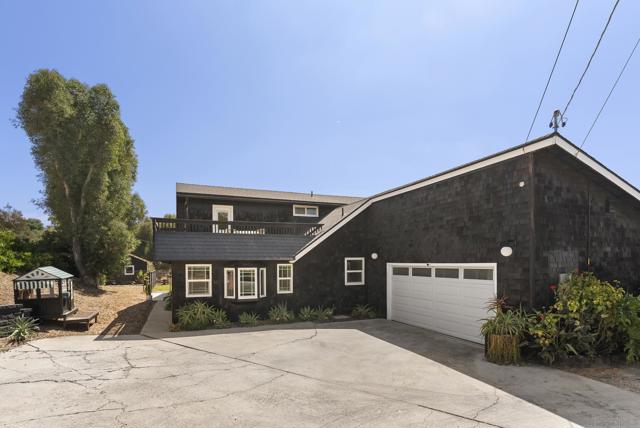 3860 Las Flores, Fallbrook CA: https://media.crmls.org/mediaz/7f825a35-9e7e-41ed-aebf-45496ad4e915.jpg