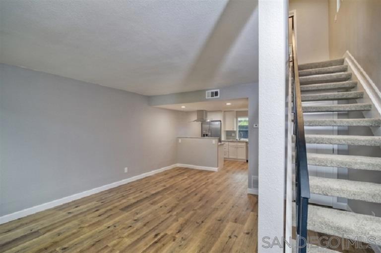 2520 Wanek Rd - photo 5
