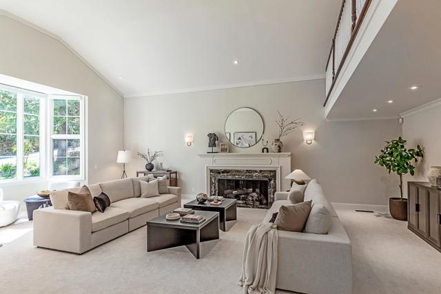25600 Willow Pond Lane, Los Altos Hills CA: https://media.crmls.org/mediaz/7f82a55d-9e3b-4f4f-9ef9-73461a0d3d8d.jpg