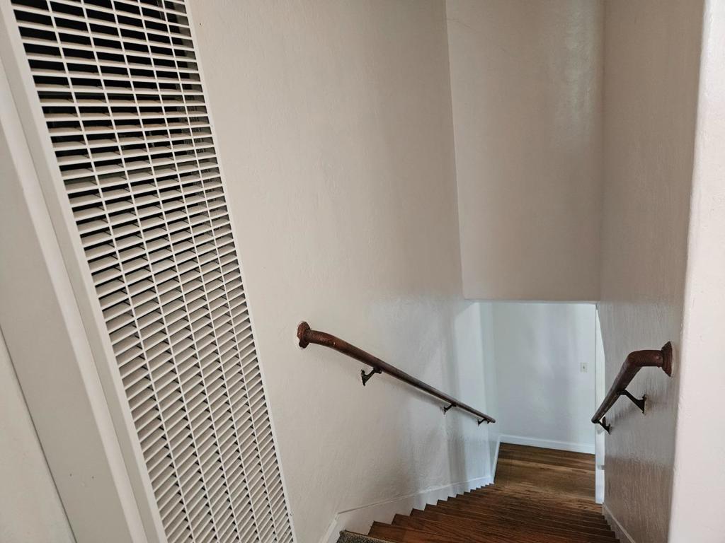 https://media.crmls.org/mediaz/7f82f87d-29ba-4ddb-8ef8-bd99effa28c6.jpg?preset=X-Large