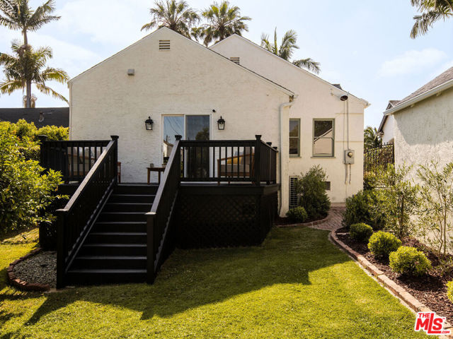 1612 S Ogden Drive, Los Angeles CA: https://media.crmls.org/mediaz/7f832090-0120-4263-832d-22a7d71601ae.jpg