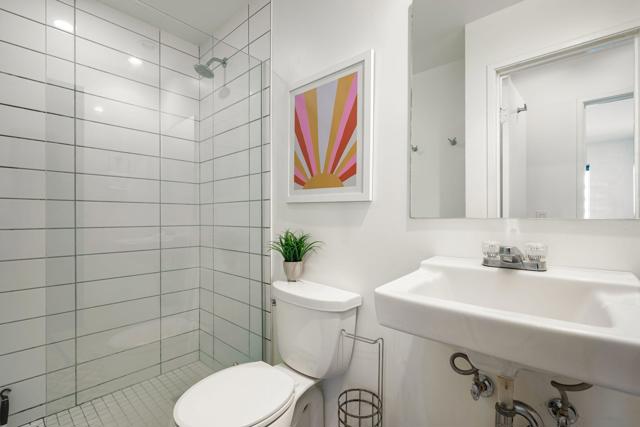 550 N Villa Court, Palm Springs CA: https://media.crmls.org/mediaz/7f840013-46c3-409c-b9e8-093cc03ef6a8.jpg