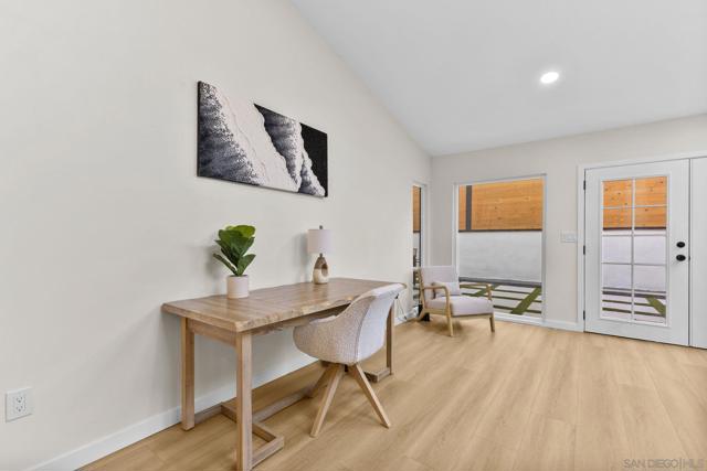 2128 Missouri St, San Diego CA: https://media.crmls.org/mediaz/7f8406d3-ea47-45f7-ae82-3bd6146b6bf3.jpg