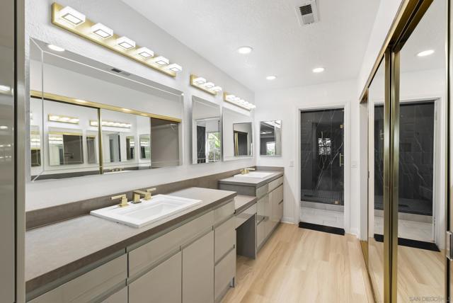 6518 Monte Fuego, Rancho Santa Fe CA: https://media.crmls.org/mediaz/7f844aa4-1e9a-4599-8cfb-05f402477f70.jpg
