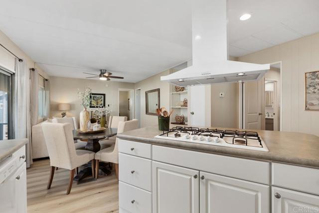 Detail Gallery Image 15 of 34 For 650 S. Rancho Santa Fe Rd #352,  San Marcos,  CA 92078 - 2 Beds | 2 Baths