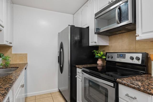 952 Kiely Boulevard, Santa Clara CA: https://media.crmls.org/mediaz/7f84ecb7-4df9-45a2-b2b4-db1bbade4f82.jpg