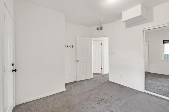 0 20th Street, San Francisco CA: https://media.crmls.org/mediaz/7f860668-dcf8-4490-a70f-cd3f33fd1ae5.jpg