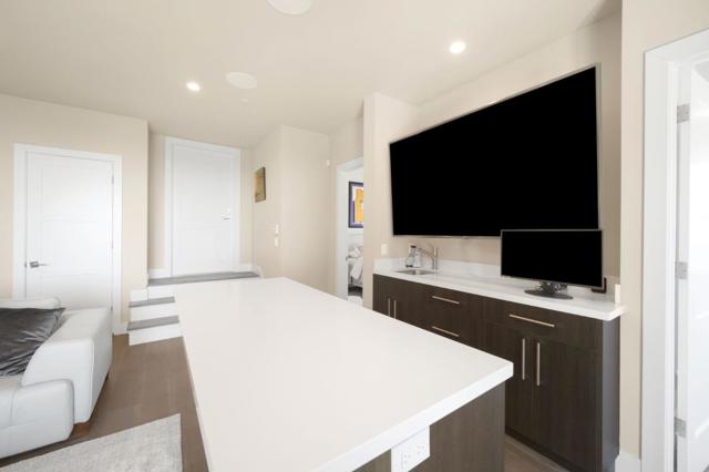 1548 Los Montes Drive, Burlingame CA: https://media.crmls.org/mediaz/7f860842-afec-4526-a8a4-867dc906aaa2.jpg
