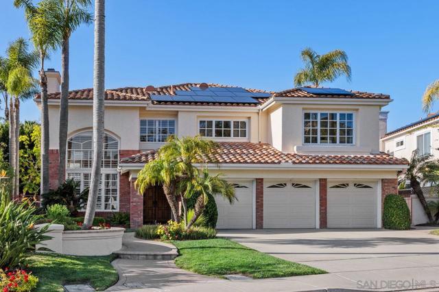4798 Thurston Pl, San Diego CA: https://media.crmls.org/mediaz/7f86ab7d-777c-40c1-81b5-5044489b5c53.jpg