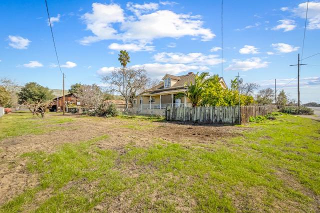 Image 27 of 91 For 584586 Monterey Road