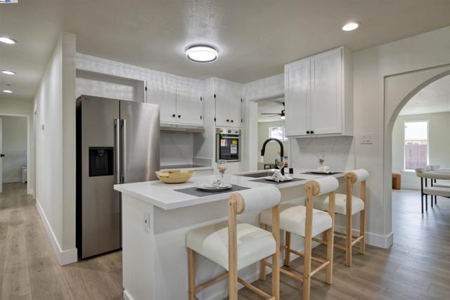 4152 Converse St, Fremont CA: https://media.crmls.org/mediaz/7f871f19-79af-412d-ad6c-129a3eff7850.jpg
