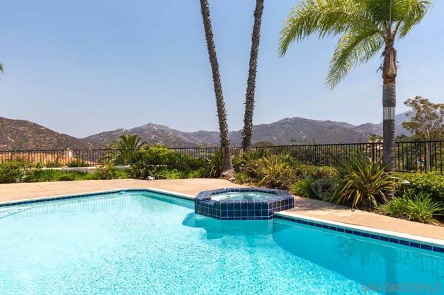 13388 Highlands Ranch Rd, Poway CA: https://media.crmls.org/mediaz/7f87d1e7-96bd-43af-9bc7-42718263c8e6.jpg