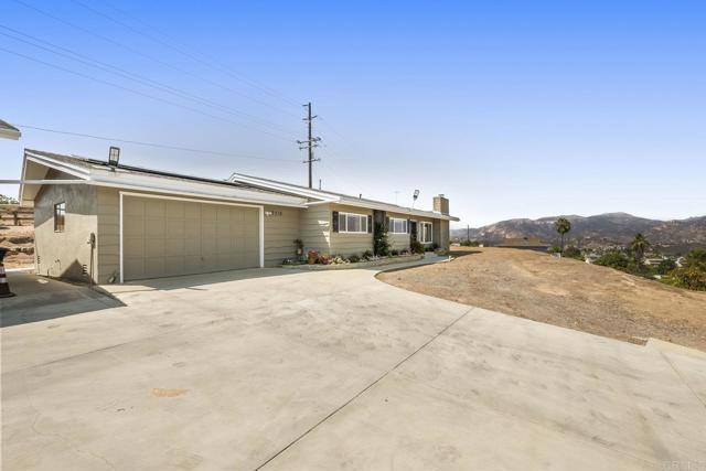 Detail Gallery Image 1 of 55 For 9318 Idyl Pl, Lakeside,  CA 92040 - 3 Beds | 2 Baths