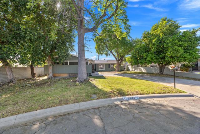 3774 Maywood Court, San Bernardino CA: https://media.crmls.org/mediaz/7f8883ba-9245-4bde-9945-79369805ef25.jpg
