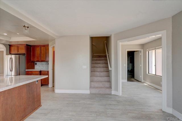 Detail Gallery Image 10 of 43 For 18434 Ramona View Dr, Ramona,  CA 92065 - 4 Beds | 2/1 Baths