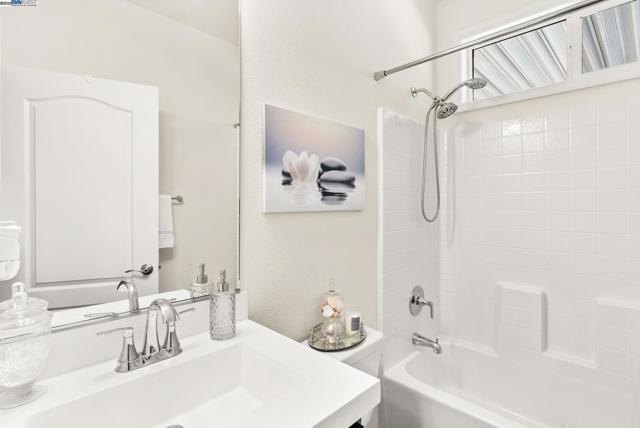 65 Pali, Pittsburg CA: https://media.crmls.org/mediaz/7f898f9d-5183-40c9-a608-2927eae7da5c.jpg