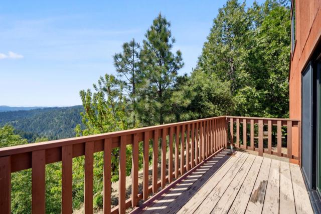1315 Sunset Ridge Road, Los Gatos CA: https://media.crmls.org/mediaz/7f8ac8a6-2505-4543-ac29-a6f32b8d3ce7.jpg
