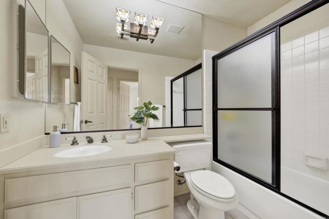 Detail Gallery Image 16 of 22 For 13025 Avenida Marbella, San Diego,  CA 92128 - 2 Beds | 2 Baths
