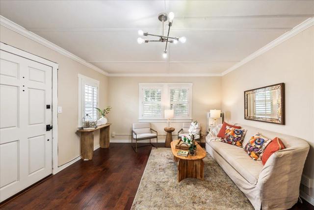 799 Grace Street, Monterey CA: https://media.crmls.org/mediaz/7f8af98c-3b82-474d-8677-e27458e5b169.jpg