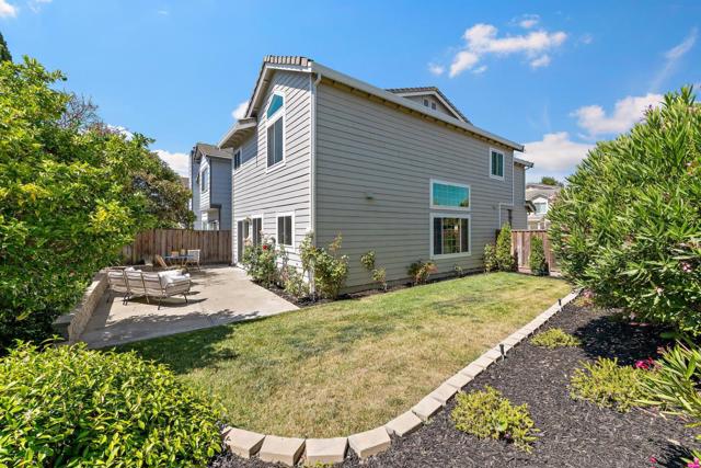 4514 Calypso Terrace, Fremont CA: https://media.crmls.org/mediaz/7f8b4de5-3c1f-482b-b107-ff0cbbc6d471.jpg