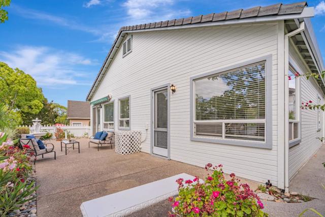 8845 Wine Valley Circle, San Jose CA: https://media.crmls.org/mediaz/7f8be793-c7cc-4028-b1cb-53e2b88b91b4.jpg