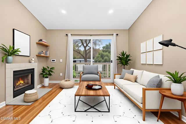 2414 Pleasant Way, Thousand Oaks CA: https://media.crmls.org/mediaz/7f8c22e4-9b2d-42bf-b209-6bc6cd72ce70.jpg
