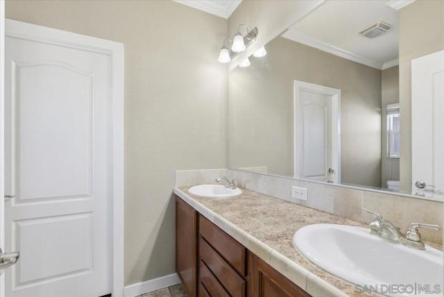 1100 Industrial Blvd, Chula Vista CA: https://media.crmls.org/mediaz/7f8c4ece-9d77-4fa2-b9ad-415f6dacff30.jpg