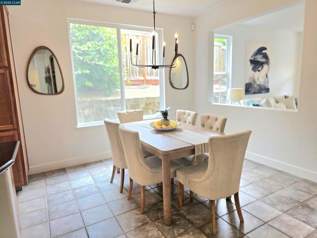 139 Camden Lane, Hercules CA: https://media.crmls.org/mediaz/7f8c92a3-ef41-449c-a851-72f7fb6123d1.jpg