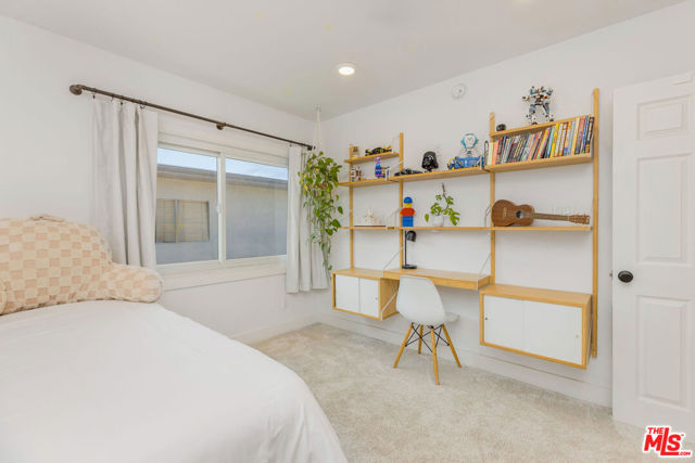 4734 La Villa Marina, Marina del Rey CA: https://media.crmls.org/mediaz/7f8cc5fd-9bf5-490b-9d95-c7a17ca85f11.jpg
