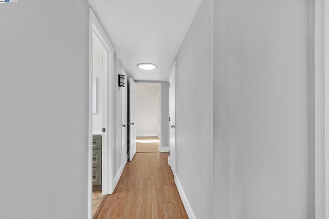 27946 Pompano Ave, Hayward CA: https://media.crmls.org/mediaz/7f8eab10-18ae-4fa6-8d04-a07c164bb5d1.jpg